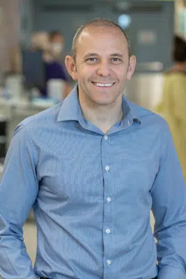 Headshot of Alejandro Floh